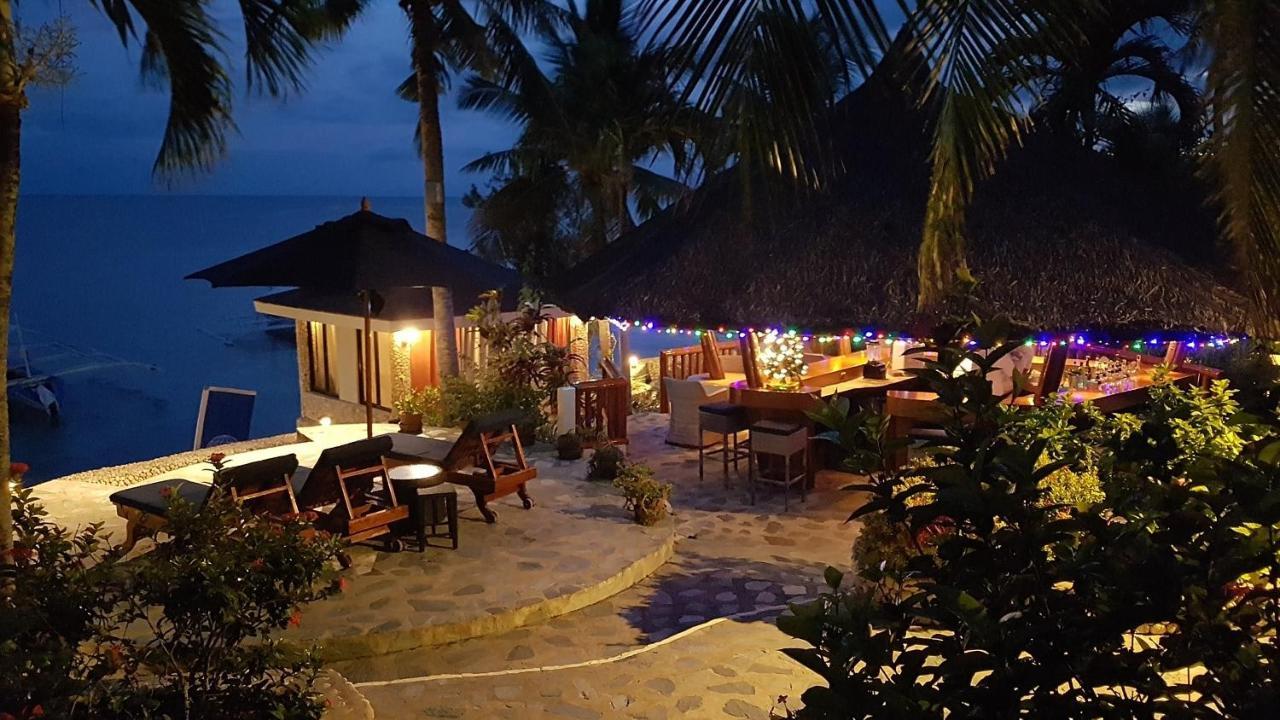 Magic Island Dive Resort Моалбоал Екстериор снимка